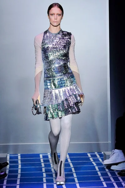 Look 40